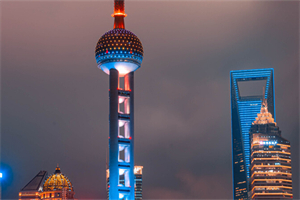 你可以选择漫步于宁静的湖畔 你可以选择漫步于宁静的湖畔