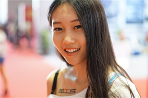 ＊＊Celebrating Mid-Autumn Festival： Shanghai's Festive Activities＊＊